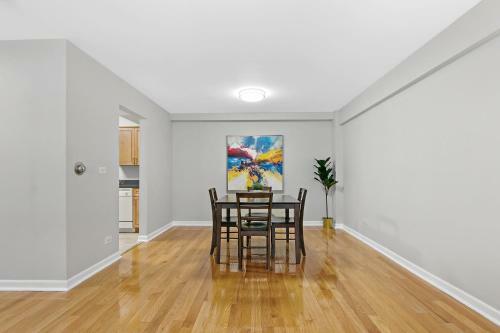 Apartamento 1br Staycation Getaway In Downtown Oak Park
