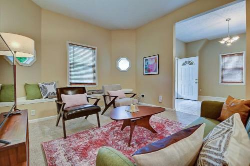 Bed & Breakfast Beautiful 3br House With W/d!
