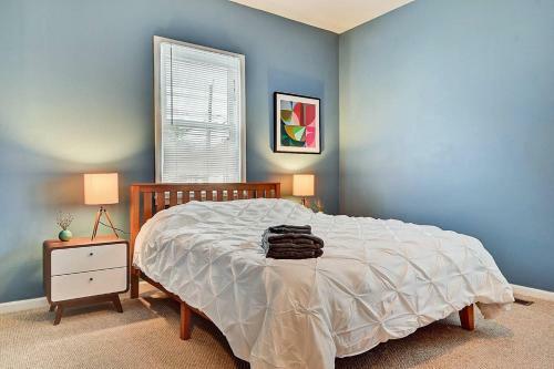 Bed & Breakfast Beautiful 3br House With W/d!