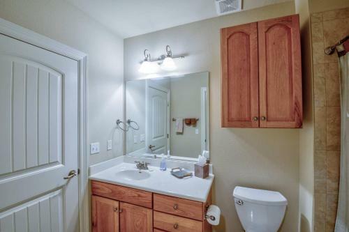 Gorgeous Waterfront Condo Next To Hsb Resort