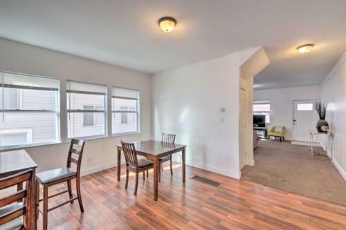 Charming Indy Townhome - 4 Mi To Mile Square!