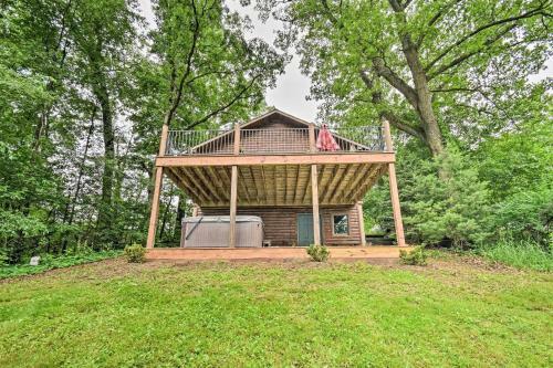 Cozy Amish Country Cabin On Shipshewana Lake!