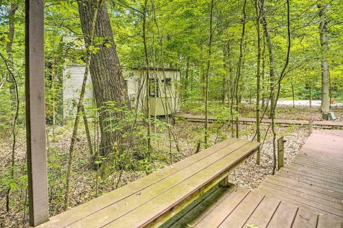 Modern Michigan City Cabin About 5 Miles To Beach!