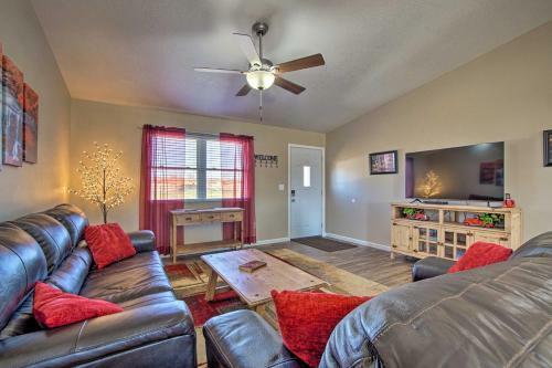 Spacious Home With Deck, Walk To Peter Pan Park