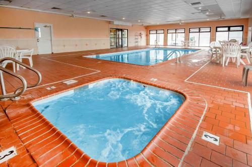 Hotel Quality Inn & Suites