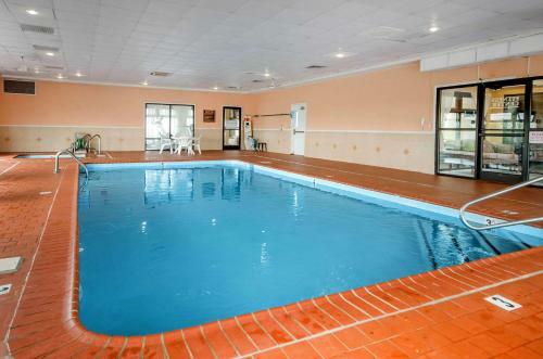 Hotel Quality Inn & Suites