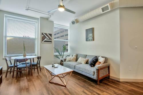 Apartamento Downtown Luxury Loft + Gym
