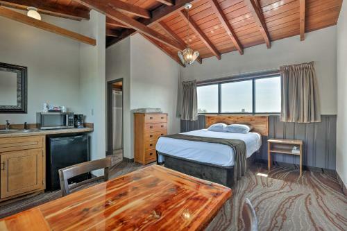 Apartamento Burkesville Apt With Deck, Views And Pool Access!