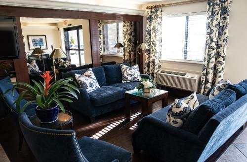 Hotel Hatfield Inn