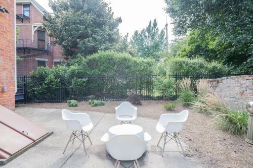 Apartamento Minimalism Bnb Walk To Downtown!