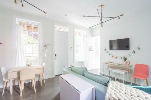 Apartamento Translucency Bnb, Less Than A Mile From Us Bank Arena!