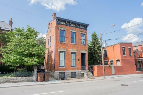 Apartamento Translucency Bnb, Less Than A Mile From Us Bank Arena!