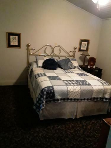 Hall Place B&B