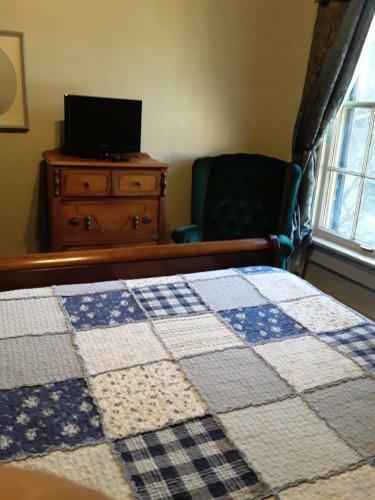 Hall Place B&B