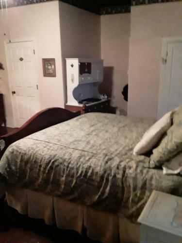Hall Place B&B