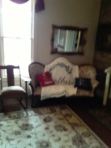 Hall Place B&B