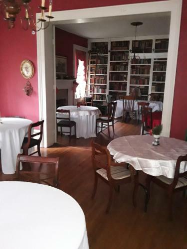 Hall Place B&B