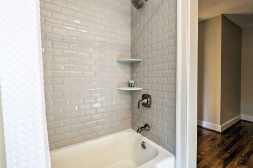 Charming Chevy Chase Home About 1 Mile To Uk Stadium