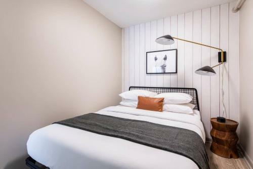 Apartamento Abode Vue At 3rd 1-bedroom Loft-style Suite