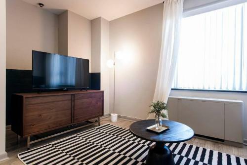 Apartamento Abode Vue At 3rd 1-bedroom Loft Style Suite