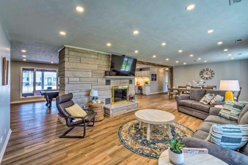 Lake House Waterfront Fun And Updated Interior