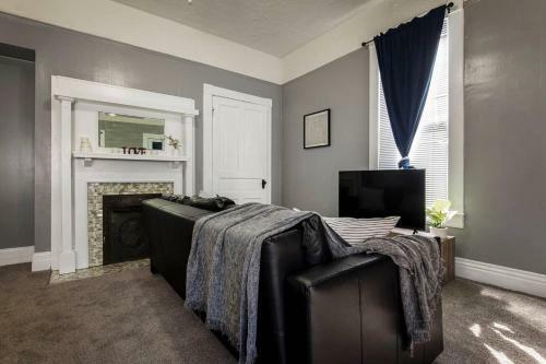 Historic 3br Home With Backyard In Shelby Park