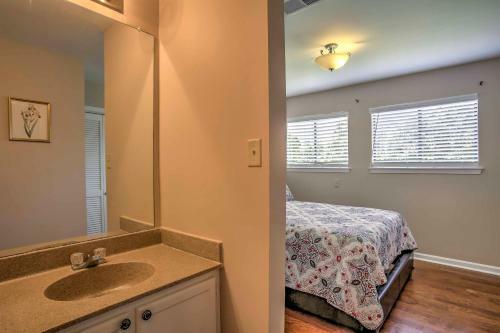 Baton Rouge Townhome With Pool Access - Mins To Lsu