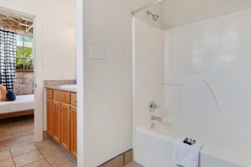 Luxury Arts District Apartments