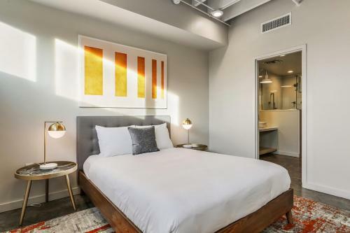 Luxury Arts District Apartments