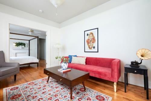 Aparthotel Sonder ? Mandeville Suites