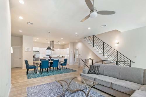 New Construction Luxury Villas