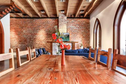Breathtaking House With Architectural Details