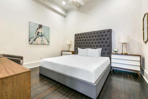 Apartamentos Hosteeva Canal Luxury Condos