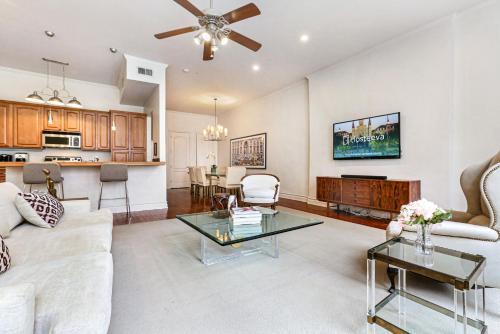 Apartamento City View Condo With Private Rooftop