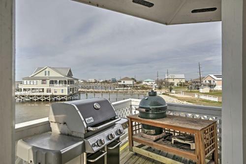 Waterfront Home With Dock - 31 Mi To Downtown Nola!