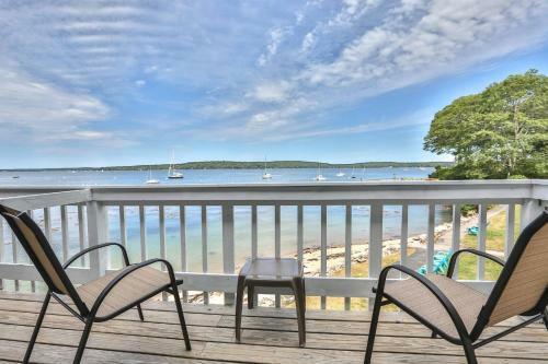 Hotel Smuggler's Cove Inn