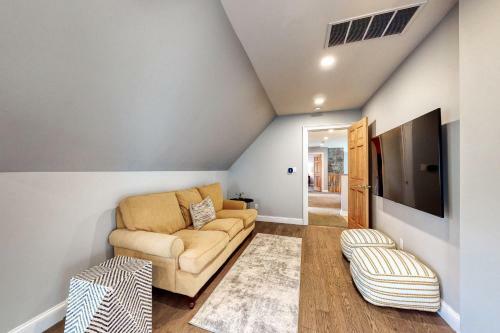 Stone Creek Retreat