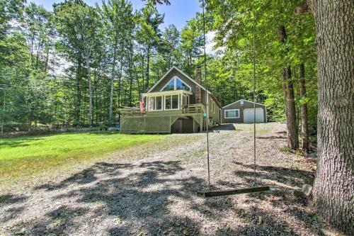 Casco Cabin On Thompson Lake With Fire Pit And Deck