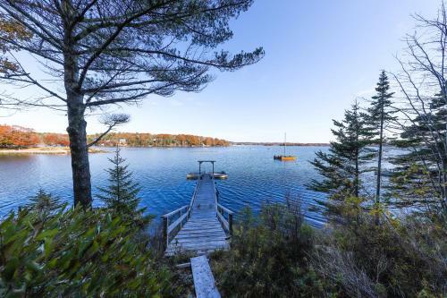 Oasis On Linekin Bay