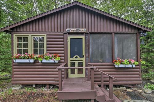 Sprucewold Boothbay Harbor Cottage With Deck