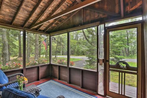Sprucewold Boothbay Harbor Cottage With Deck