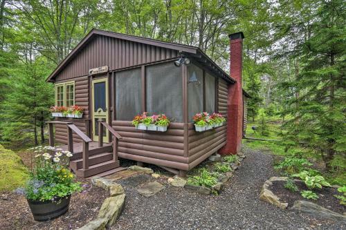 Sprucewold Boothbay Harbor Cottage With Deck