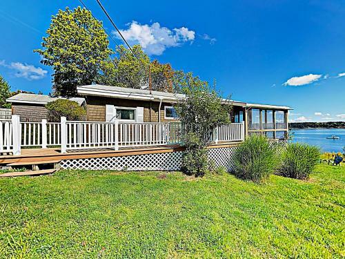 Classic Maine Home On The Ocean Home