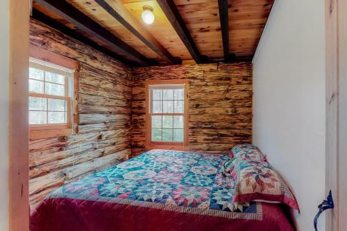 Loon Landing Lodge