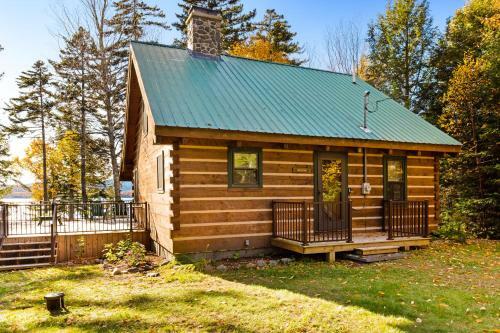 Canadian Cedar Log Cabin