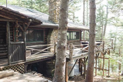Elegant Fairway Condo #16-18