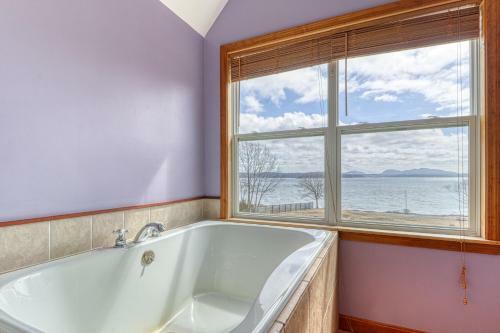 Chickadee Bay House