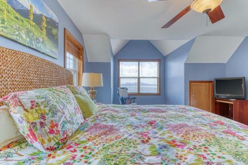 Chickadee Bay House