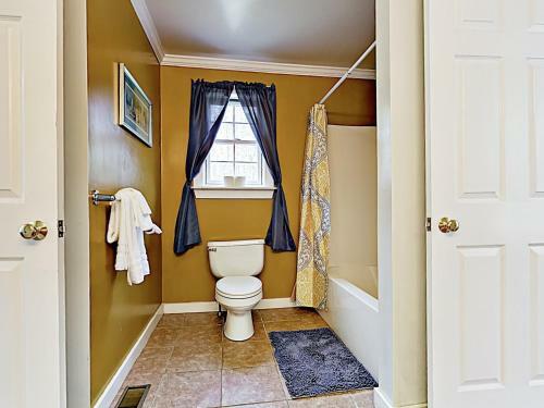Jodys Acre Cottage Home