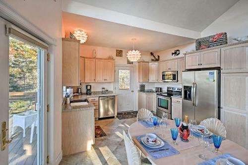 Oceanfront Sullivan Cottage On 6 Acres With Kayak!